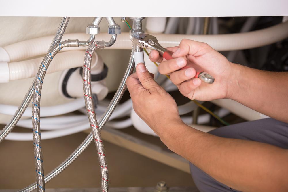 Experienced plumber in East Bridgewater MA for residential plumbing and heating solutions Experienced plumber in East Bridgewater MA for residential plumbing and heating solutions